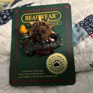 Vintage Boyds Bears & Friends Bearwear Brooch